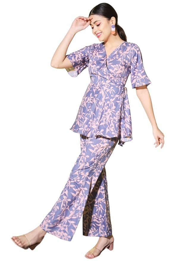 61Q98ilJCWL._SY879_.jpg Women's Top with Pant Botnical Printed Co-ord Set - Image 1